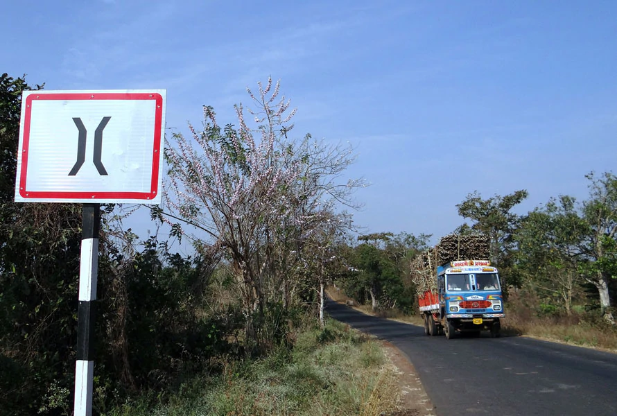 7 Memorable Truck Driver Safety Messages That Can Save Lives
